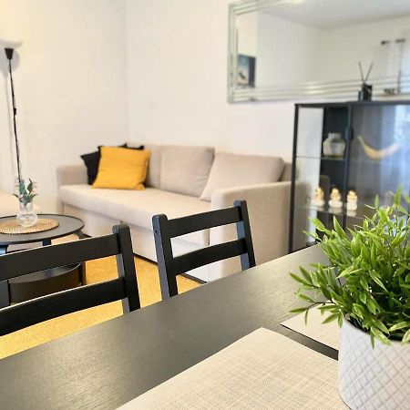 Locos Beach Holiday Apartments تورّيفيِخا المظهر الخارجي الصورة