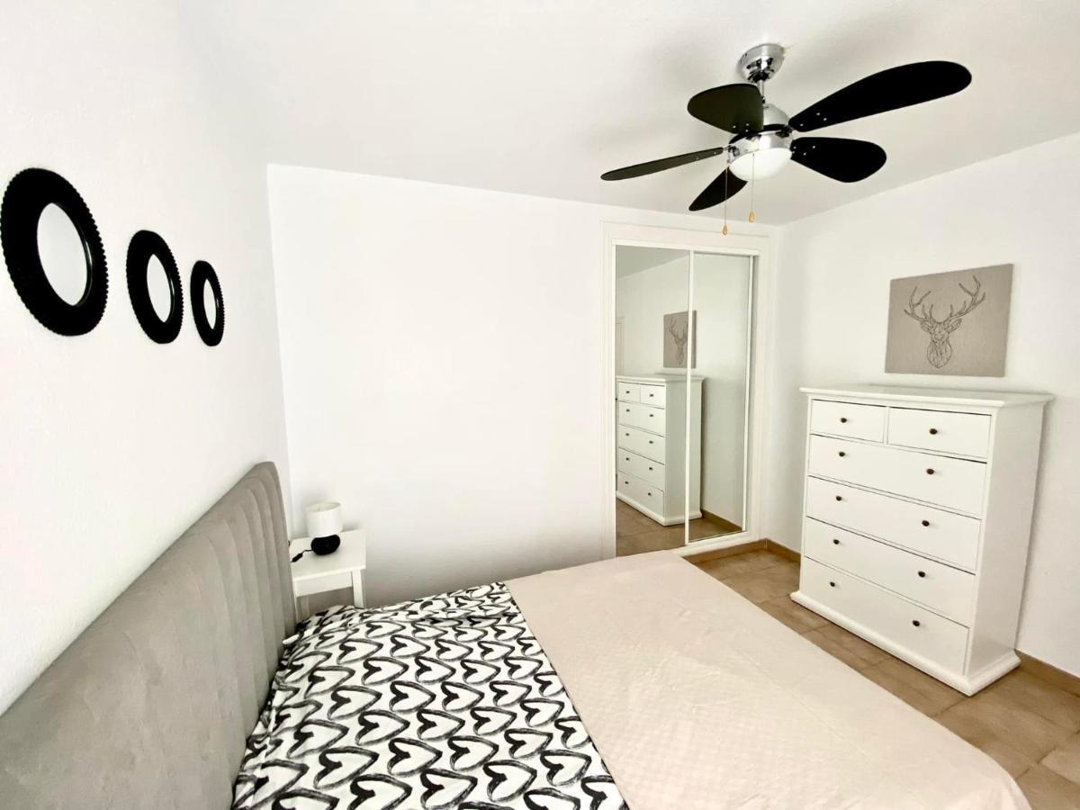 Locos Beach Holiday Apartments تورّيفيِخا المظهر الخارجي الصورة
