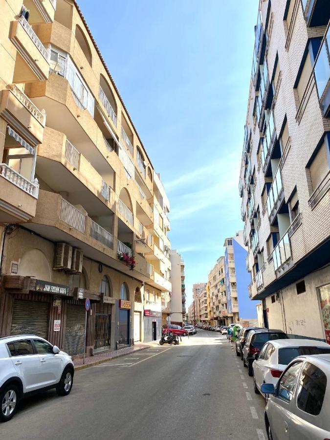 Locos Beach Holiday Apartments تورّيفيِخا المظهر الخارجي الصورة